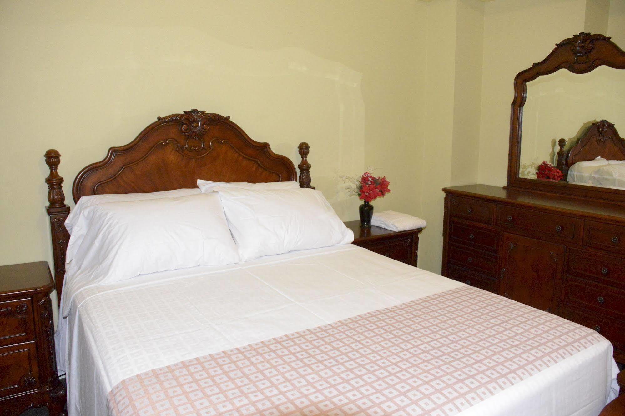 Smile Back B&B Toronto Ngoại thất bức ảnh